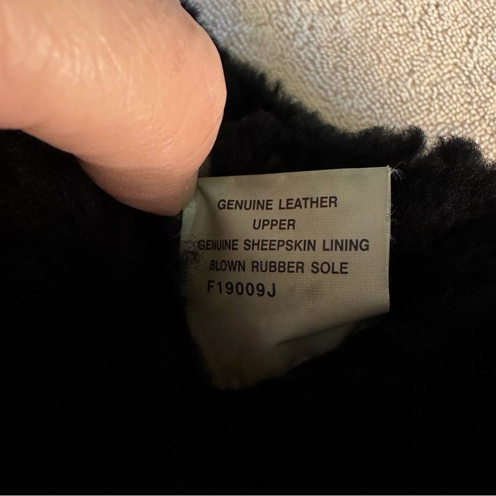 UGG Classic Short Bailey Button Black Winter Boots - image 13